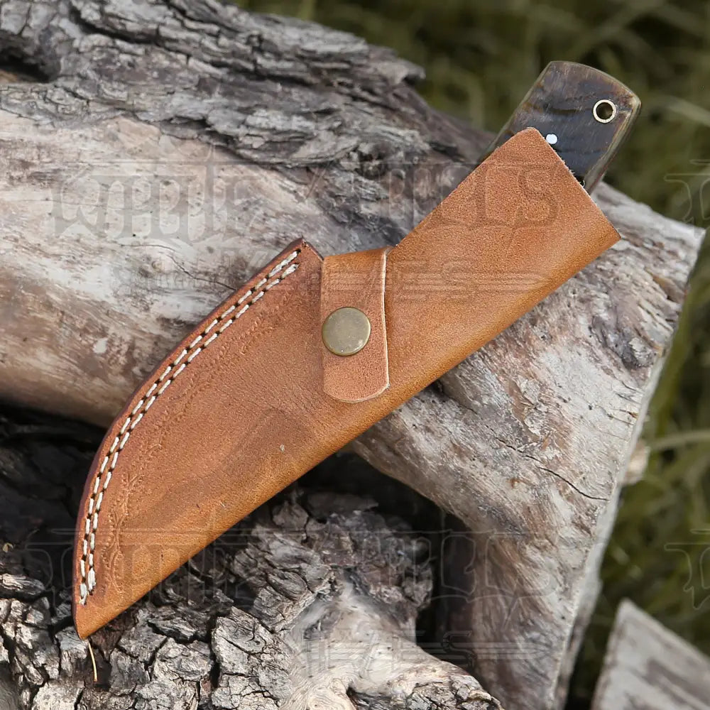9 Hand Forged Damascus Steel Full Tang Skinner Knife - Ram Horn Handle & Bolster Collectibles:knives