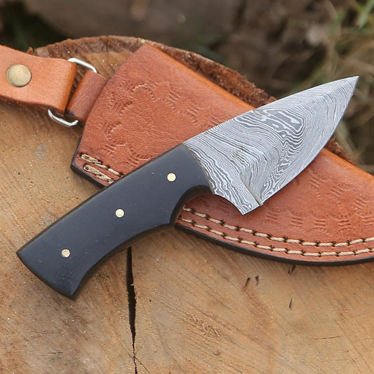 Handmade Damascus Steel Skinner Knife - Resin Handle - 5.5" Full Tang Damascus Knife White Hills Knives