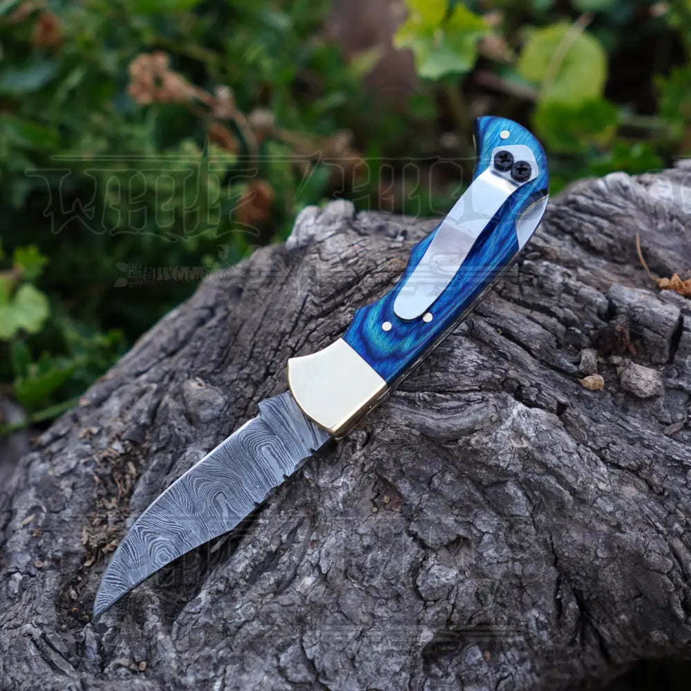 Handmade Damascus Steel Hunting Folding Knife With Pocket Clip - Camping Blade With Blue Wood