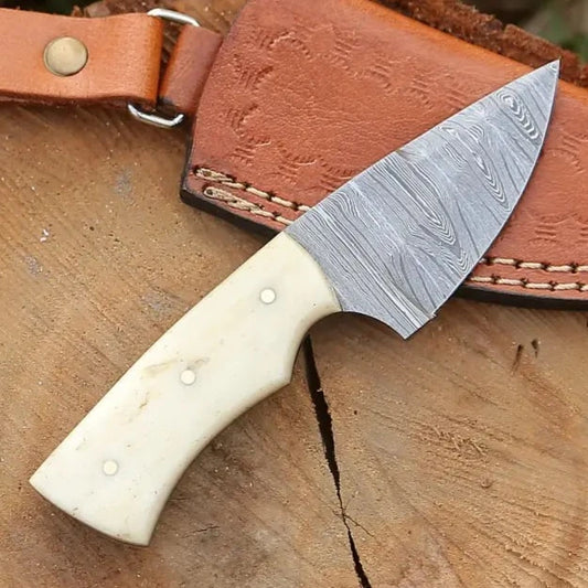 Handmade Damascus Steel Skinner Knife - Camel Bone Handle 5.5’ Full Tang