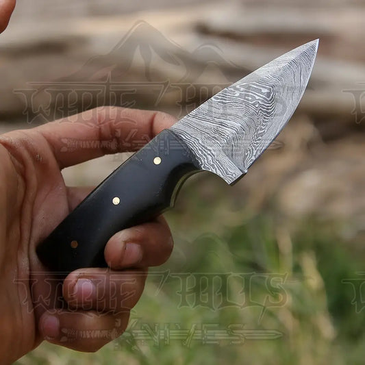 Handmade Damascus Steel Skinner Knife - Resin Handle 5.5’ Full Tang