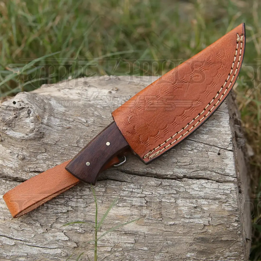 Handmade Damascus Steel Skinner Knife - Rosewood Handle 5.5’ Full Tang