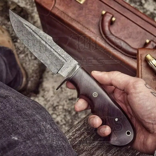 Handmade Hunting Bushcraft Knife Forged Damascus Steel Survival Edc 10 With Wallnut Wood Handle