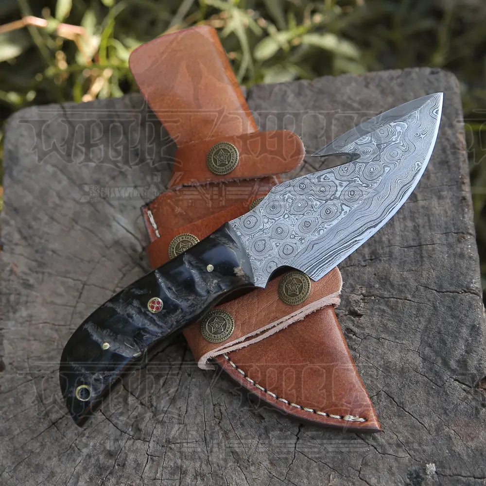 10 Custom Hand Forged Damascus Steel Full Tang Skinner Knife With Gut Hook - Ram Horn Handle