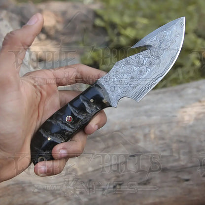 10 Custom Hand Forged Damascus Steel Full Tang Skinner Knife With Gut Hook - Ram Horn Handle