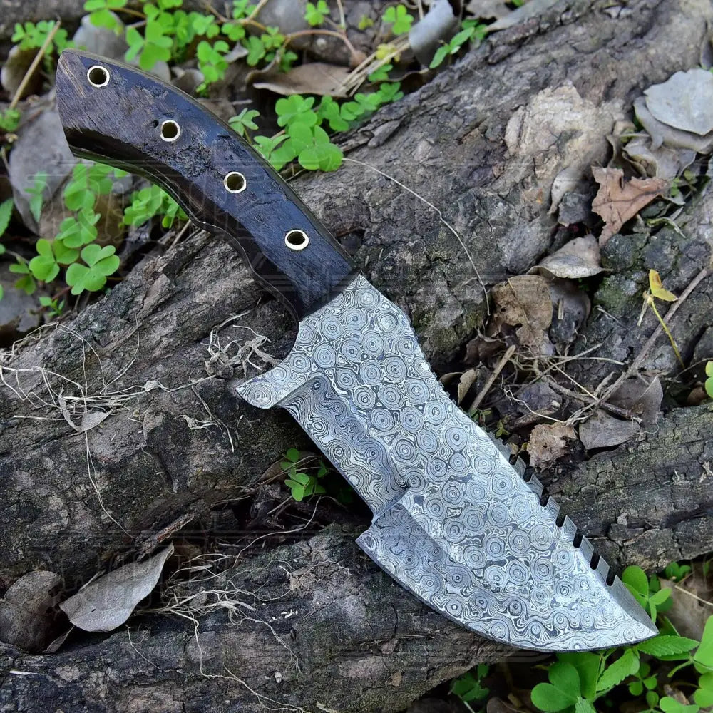 10Custom Hand Made Forged Damascus Steel Tracker Hunting Camping Knife With Ram Horn Handle Wh 3845