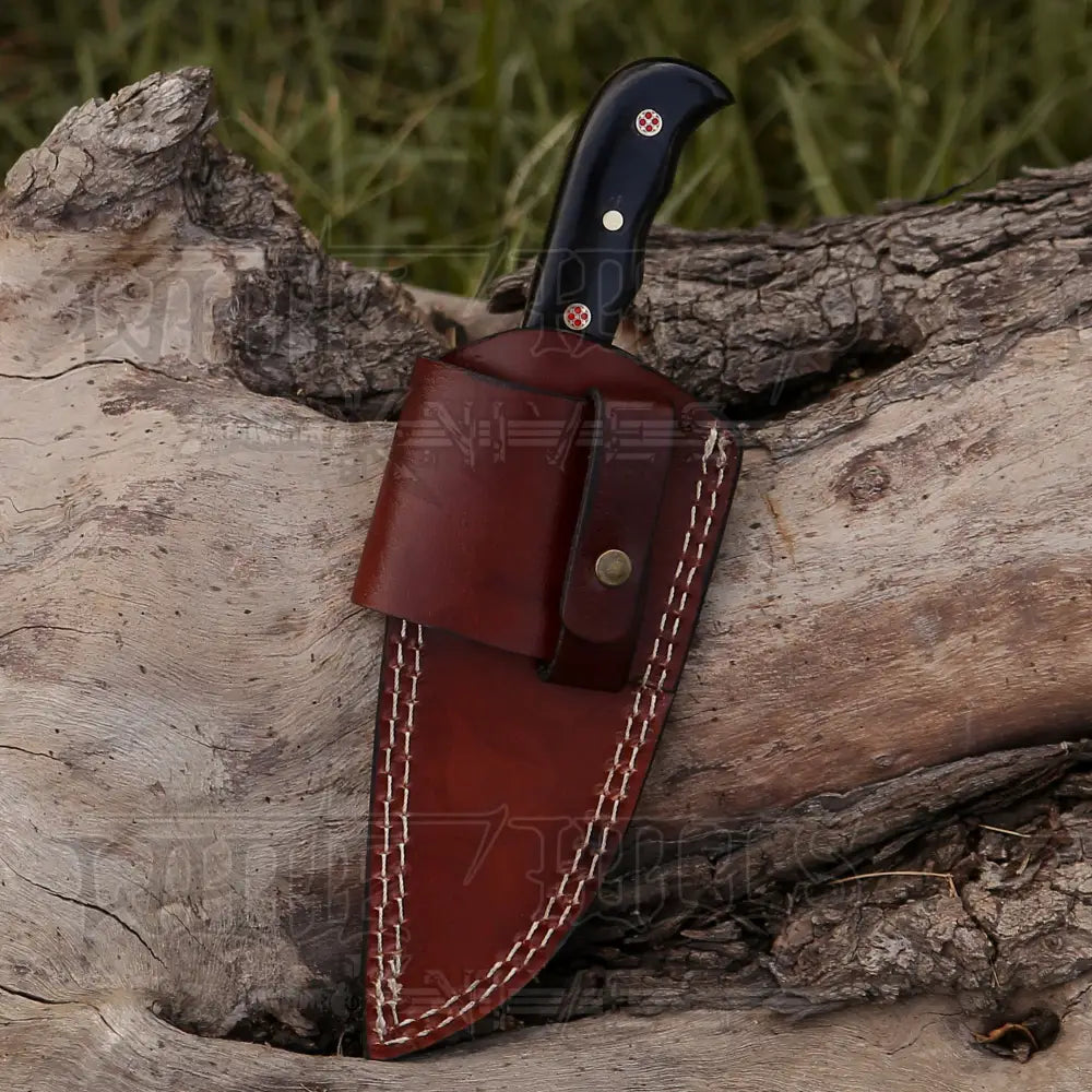 7.25 Handmade Forged Damascus Steel Full Tang Skinner Knife - Buffalo Horn Handle