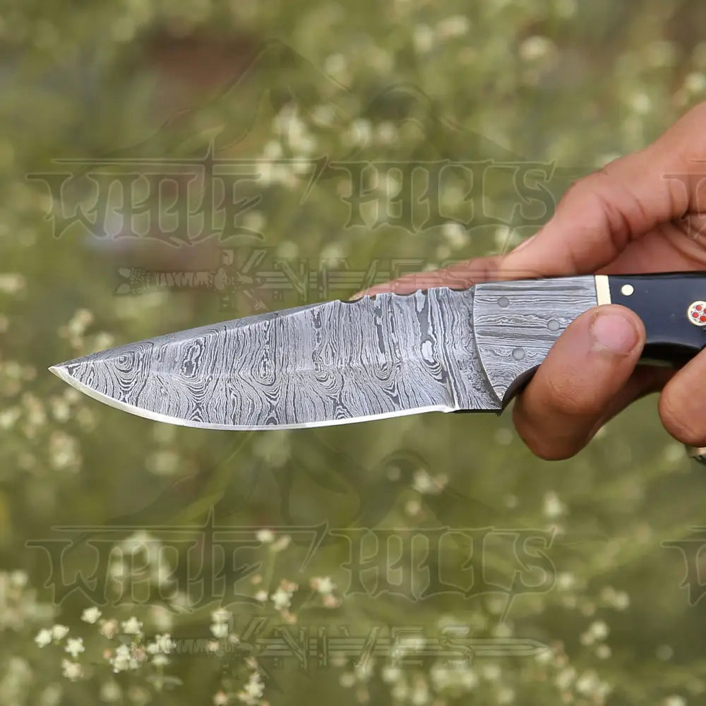 8.5 Hand Forged Damascus Steel Full Tang Skinner Knife - Buffalo Horn Handle H 020