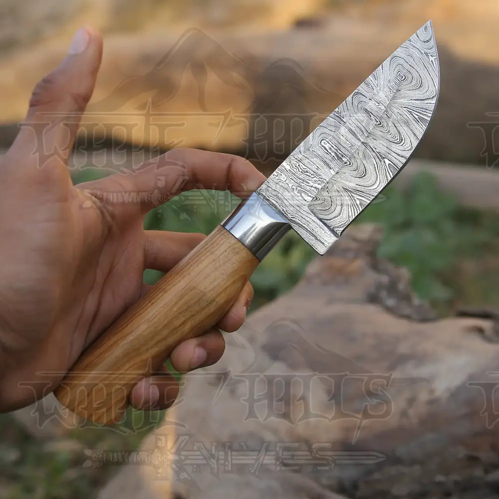 9.5 Hand Forged Damascus Steel Skinner Knife - Olive Wood Handle Collectibles:knives Swords &