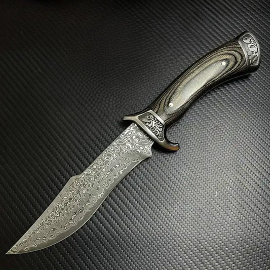 Damascus steel hunting knife
