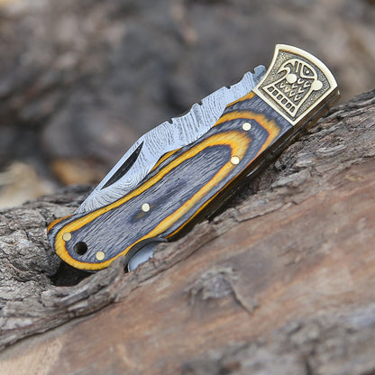 Customs Hand Made Damascus Steel Hunting Folding Knife Brass Bolster With Colored Wood Handle Wh