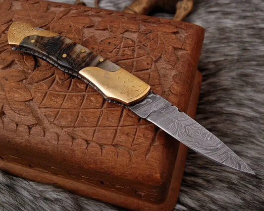 Custom Hand Forged Damascus Steel Hunting Folding Knife With Brass Bolster & Ram Horn Handle Wh 3532