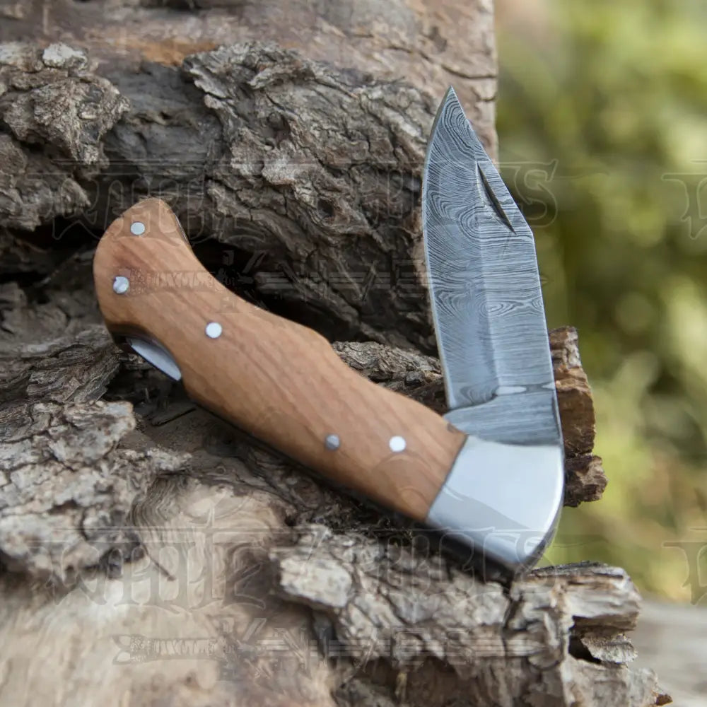 Custom Hand Made Damascus Steel Hunting Folding Knife With Bolster & Olive Wood Handle Wh 3507