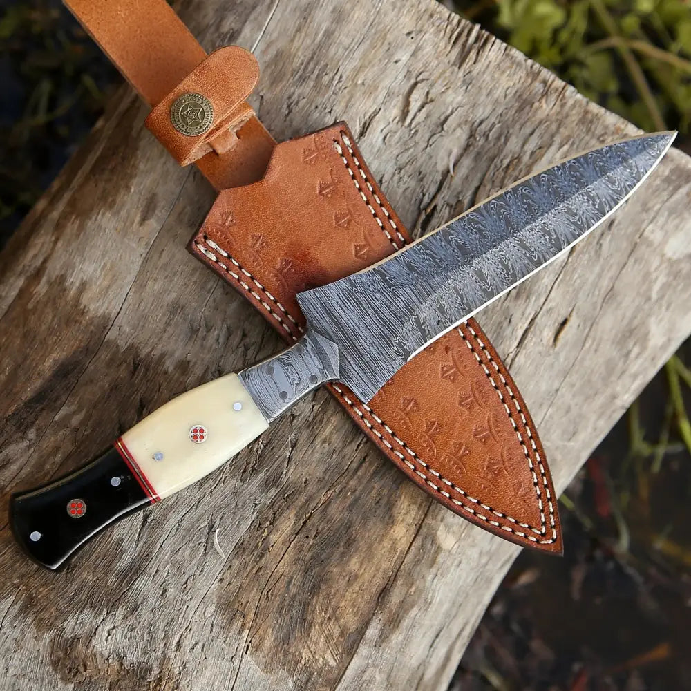 Hand Forged Damascus Steel Hunting Boot Knife With Bolster - Bull Horn & Bone Handle Boot Knife