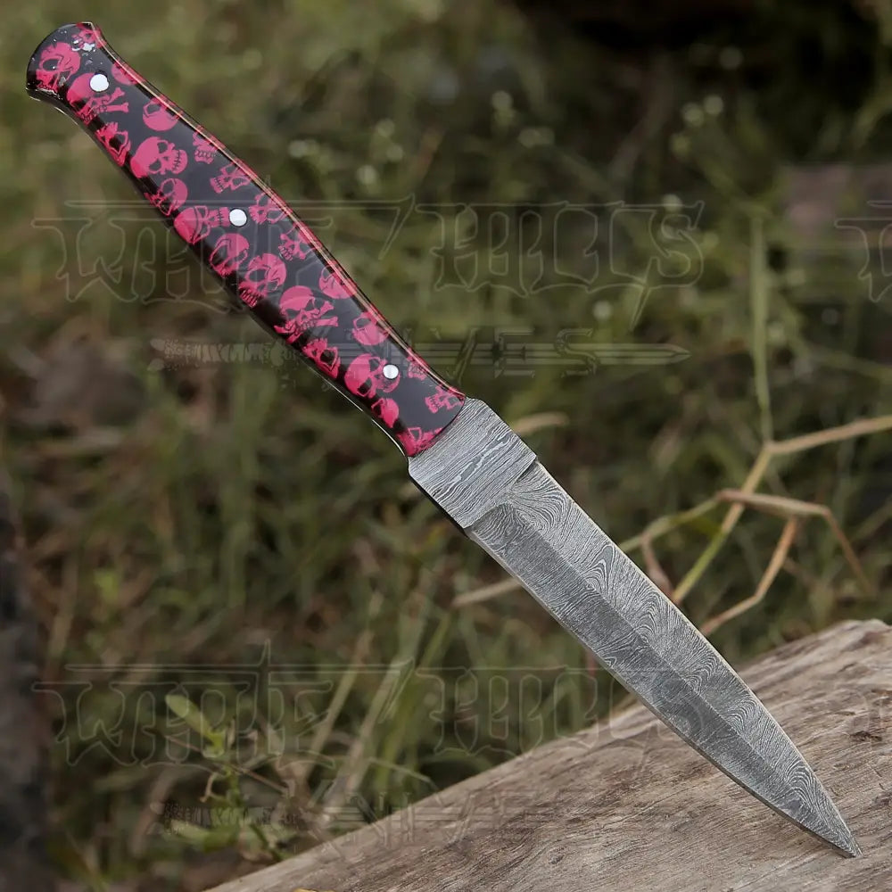 Handmade Damascus Steel Dagger Knife - 10’ Full Tang Red Skull Resin Handle Boot