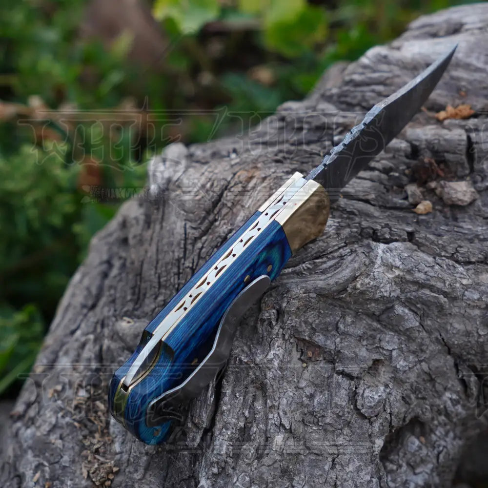 Handmade Damascus Steel Hunting Folding Knife With Pocket Clip - Camping Blade With Blue Wood