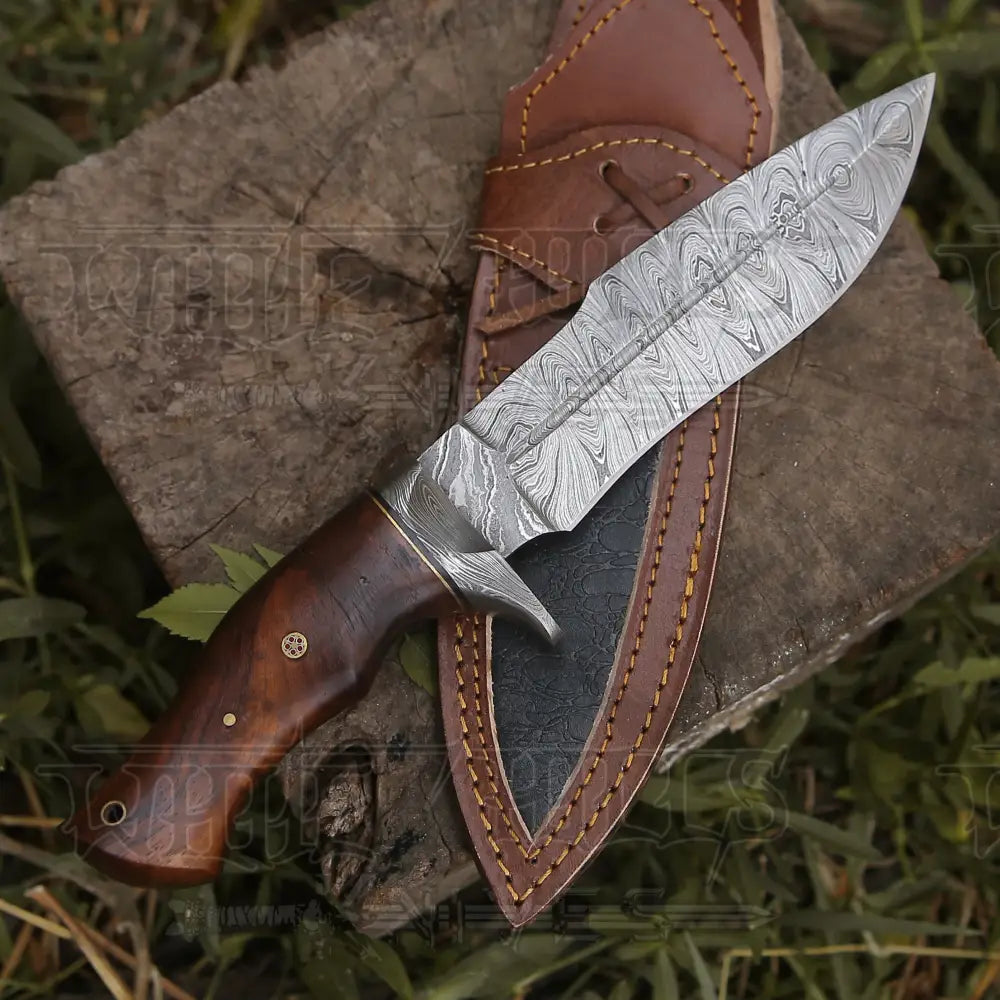 Handmade Damascus Steel Hunting Knife With Rose Wood Handle Skinner