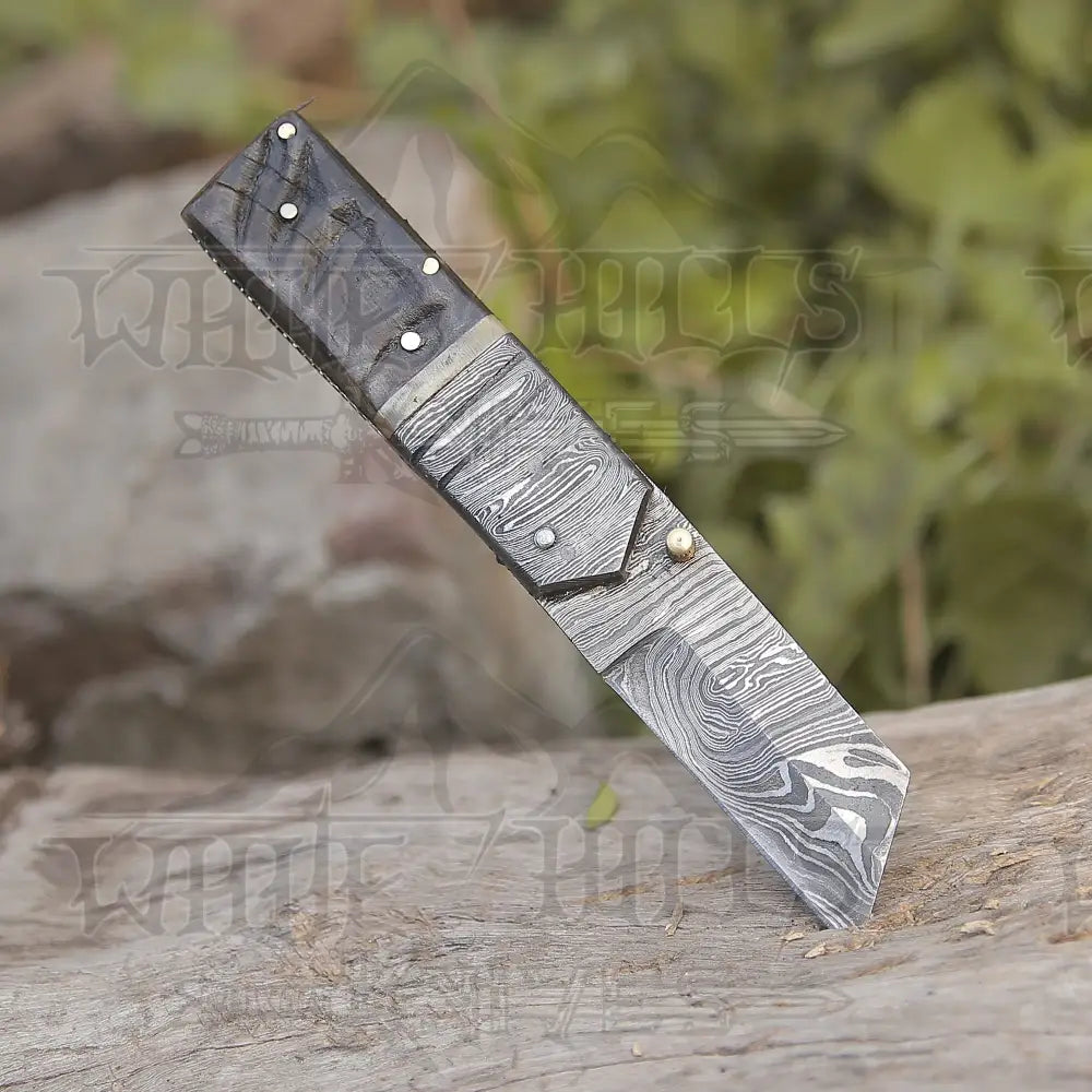 Handmade Damascus Steel Hunting Pocket Knife Camping Folding Blade Edc With Ram Horn Handle