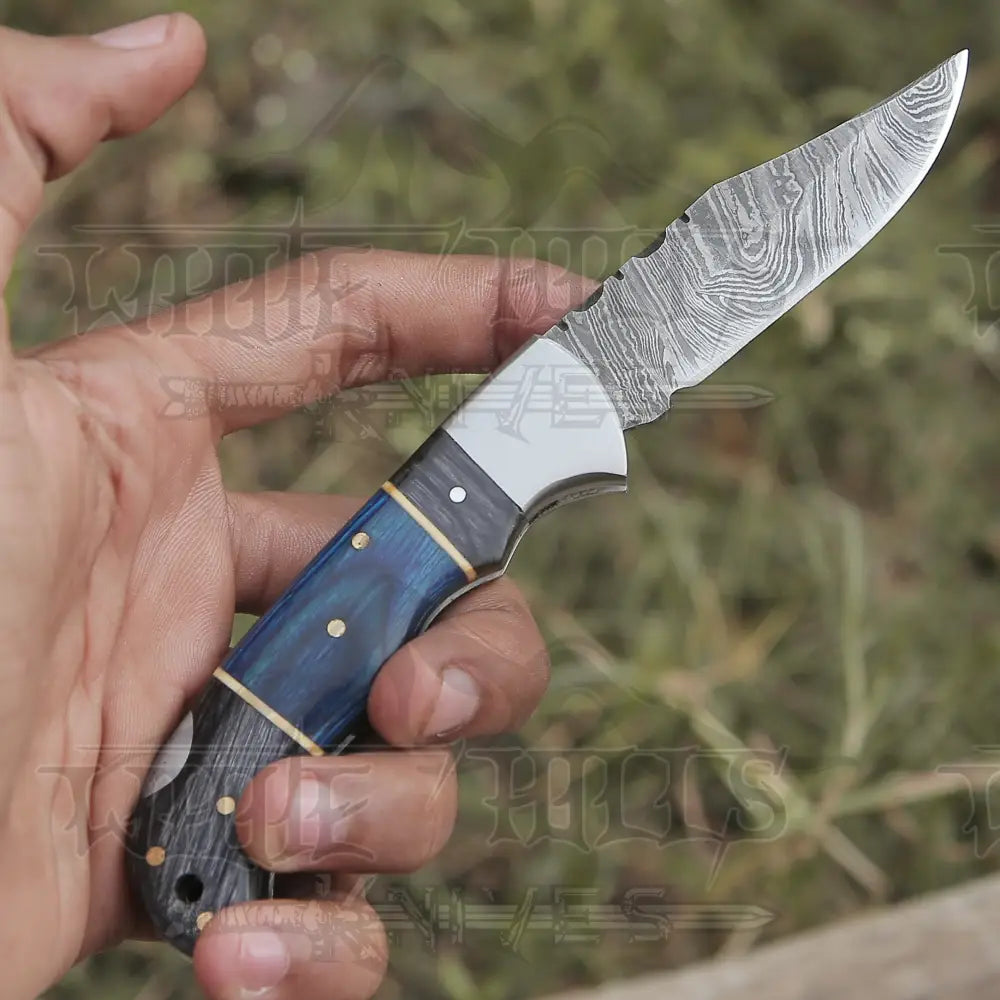Handmade Damascus Steel Hunting Pocket Knife Camping Folding Blade With Black & Blue Dollar Sheet