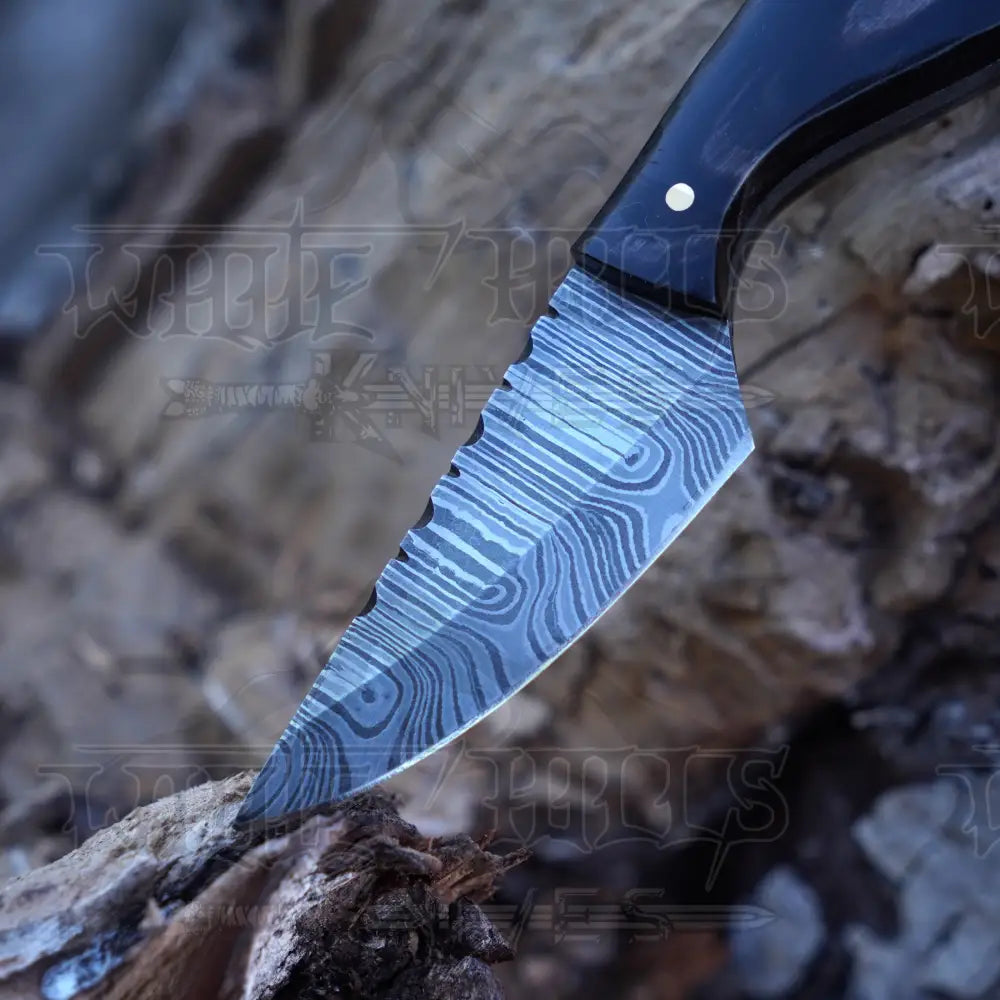 Handmade Damascus Steel Knife - Buffalo Horn Handle 5’ Full Tang Hunting & Camping Sk - 028 Skinner