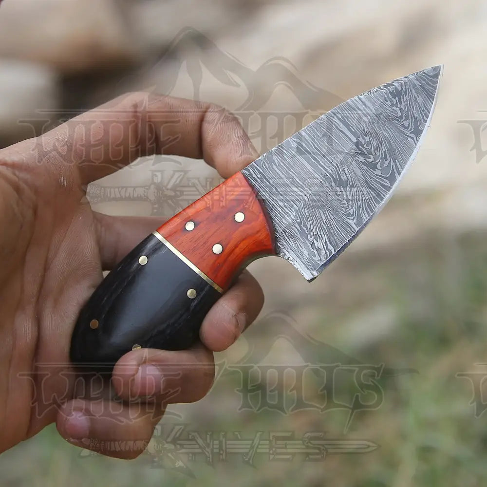 Handmade Damascus Steel Skinner Knife - Buffalo Horn & Wood Handle 5.5’ Full Tang