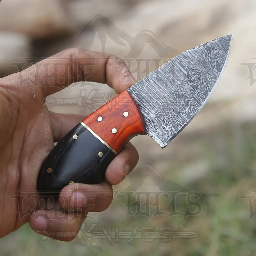 Handmade Damascus Steel Skinner Knife - Buffalo Horn & Wood Handle 5.5’ Full Tang