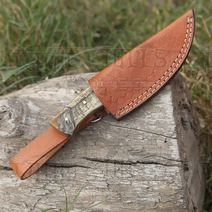 Handmade Damascus Steel Skinner Knife - Ram Horn Handle 5.5’ Full Tang