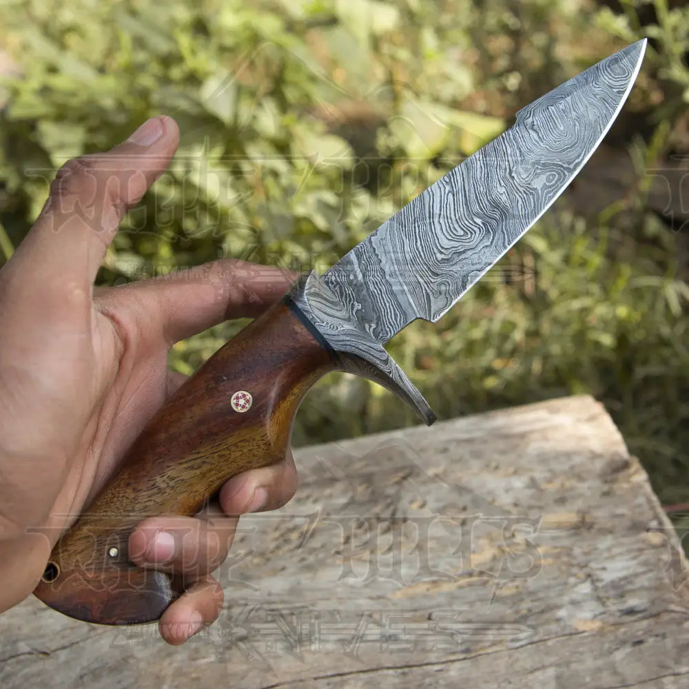 Handmade Forged Damascus Steel Hunting Knife Full Tang Skinner