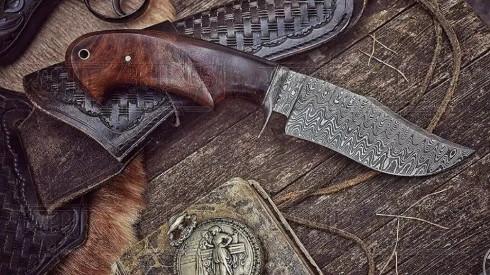 Handmade Hunting Bushcraft Knife Forged Damascus Steel Survival Edc 10 With Wallnut Wood Handle