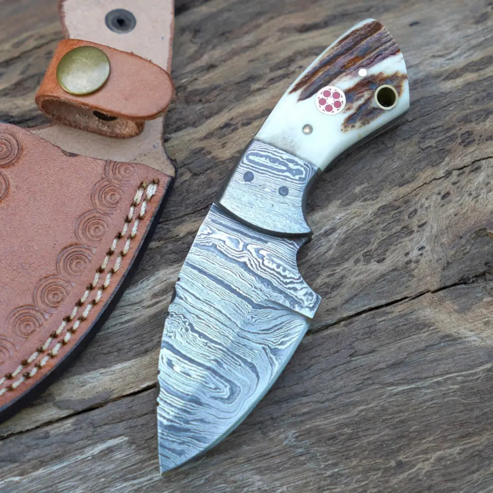 Handmade Mini Skinner Damascus Steel Knife - Stag Antler Handle 5.5’’ Full Tang